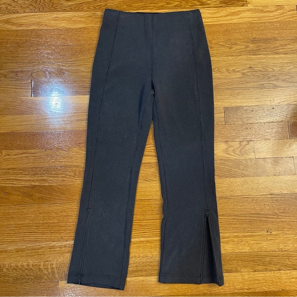 Lululemon Ribbed Softstreme Zip-Leg High-Rise Cropped Pants 25